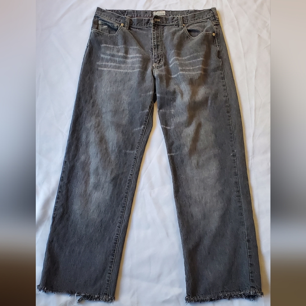 DKNY Mens Jeans Dark Wash with Frayed Hem, Size 38 x 32